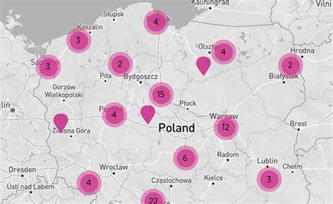 Mapa Polski z zaznaczonymi punktami aktywnych ogłoszeń sprzedaży zabawek LEGO DUPLO.