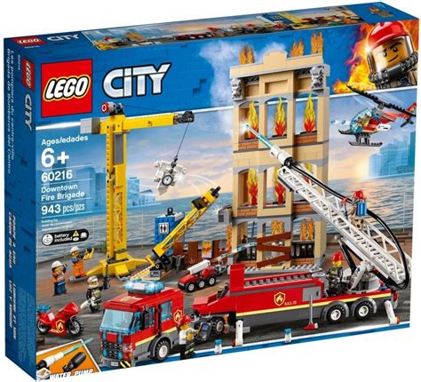 Zestaw LEGO City Straż Pożarna w Śródmieściu 60216 z widokiem na pożar na budowie