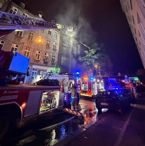 Zdjęcie kamienicy przy ul. Francuskiej w Katowicach po pożarze