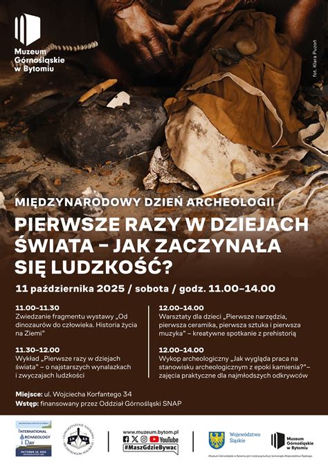 zdjęcie fragmentu wystawy prehistorycznej z narzędziami krzemiennymi