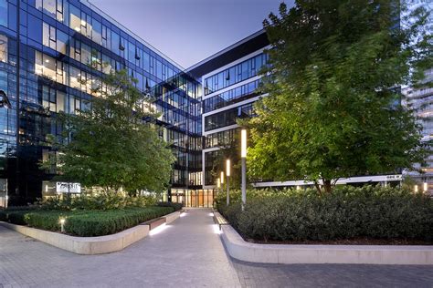Współczesne zdjęcie kompleksu Gdański Business Center w Warszawie