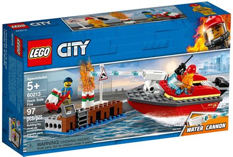 Ilustracja fragmentu doków LEGO City 60213 z drabiną i akcesoriami