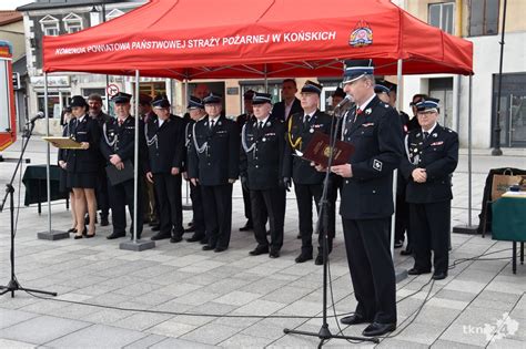 Uroczyste przekazanie nowego wozu strażackiego w Dąbrowicy Dużej