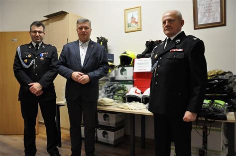 Nowoczesne wyposażenie i umundurowanie OSP Krobia