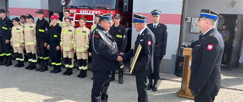 Uroczystość włączenia OSP Zagorzyce Górne do KSRG (pochód strażaków i oficjalne przemówienia)
