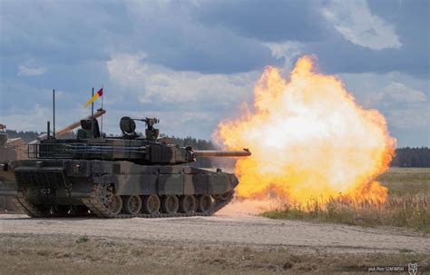 Zdjęcie współczesnych obiektów szkoleniowych na poligonie w Orzyszu