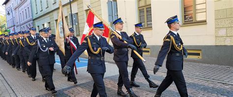 Uroczysta parada strażaków w Gorlicach z okazji święta