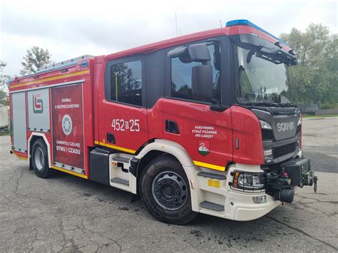 Jelcz 005, polski wóz strażacki z napędem 4x4 i działkiem wodnym