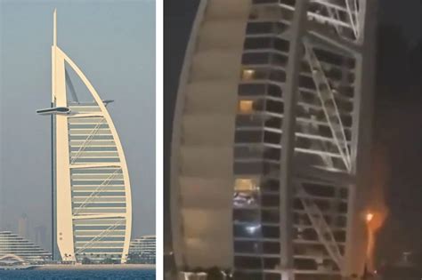 Zdjęcie Burdż al-Arab z widocznymi śladami pożaru lub uszkodzeń