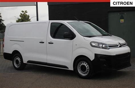 Citroen Jumpy Van L2H1 na drodze