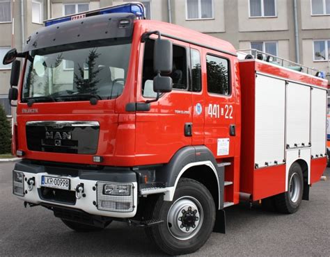 Przykładowy wóz strażacki klasy GBA, najczęściej spotykany w jednostkach straży pożarnej.