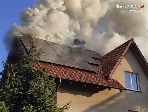 zdjęcie płonącego dachu hotelu Chrobry