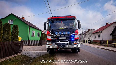 Archiwalne zdjęcie lub ilustracja przedstawiająca założycieli OSP Wola Baranowska