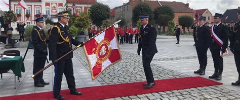 uroczystość wręczenia sztandaru Komendzie Powiatowej PSP