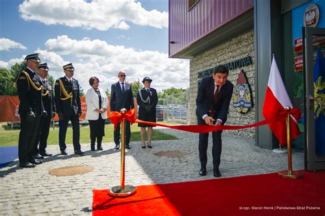 widok zewnętrzny nowej siedziby Komendy Powiatowej PSP w Cieszynie