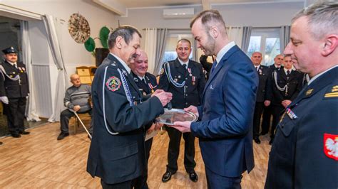 Uroczystość jubileuszu 130-lecia OSP Przasnysz, strażacy i zaproszeni goście