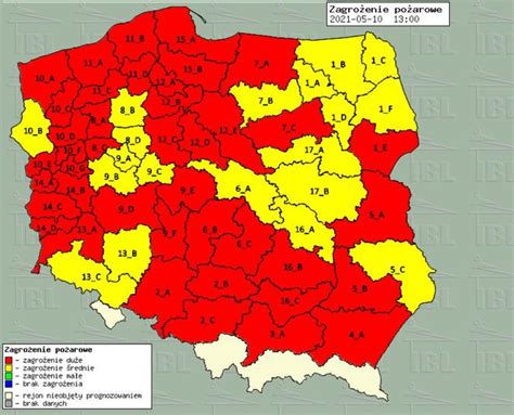 Mapa Portugalii z zaznaczonymi regionami o największym ryzyku pożarów