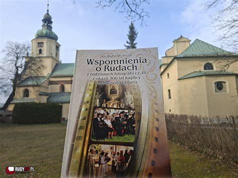 Zdjęcie późnorenesansowego tryptyku z Kaplicy OSP Młodojewo z bliska