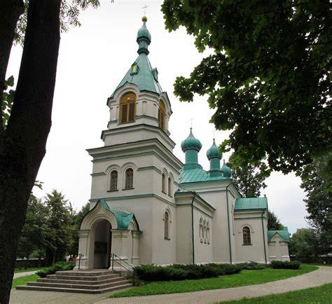 Zdjęcie cerkwi św. św. Kosmy i Damiana w Rybołach