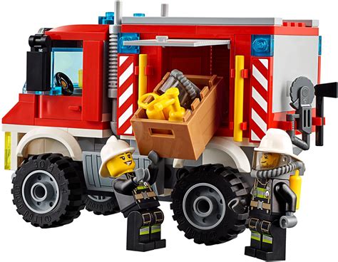 Infografika z detalami zestawu LEGO 60111 Strażacki wóz techniczny