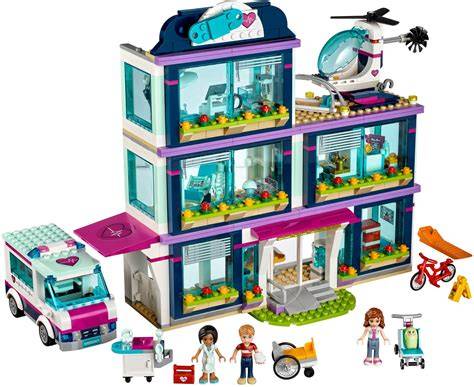 Szpital LEGO Friends w Heartlake City z helikopterem i karetką