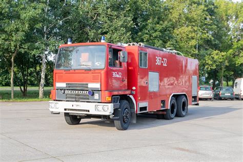 Zabytkowy wóz strażacki z Muzeum Pożarnictwa i Techniki w Eisenhüttenstadt