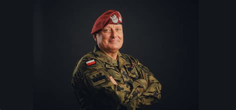 zdjęcie generała brygady Krzysztofa Stańczyka w mundurze