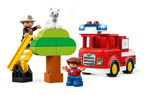 Zdjęcie zestawu LEGO Duplo Wóz Strażacki z figurką strażaka i ruchomymi elementami