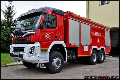 Zdjęcie nowego wozu VOLVO FMX GCBA 8/60 OSP Stęszew