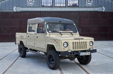 zdjęcie samochodu Honker 4032 z ekspozycji muzealnej