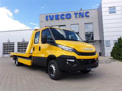 Schemat Iveco Daily 70C18 z zaznaczoną zabudową pożarniczą