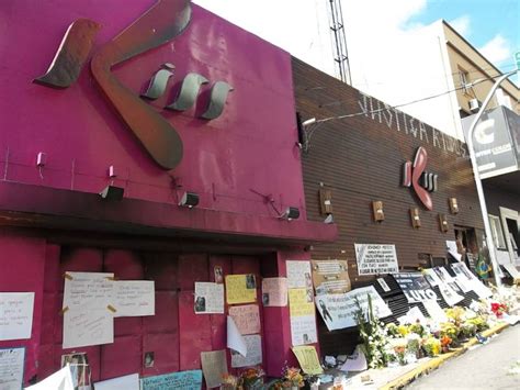 zdjęcie pogorzeliska klubu Kiss w Santa Maria