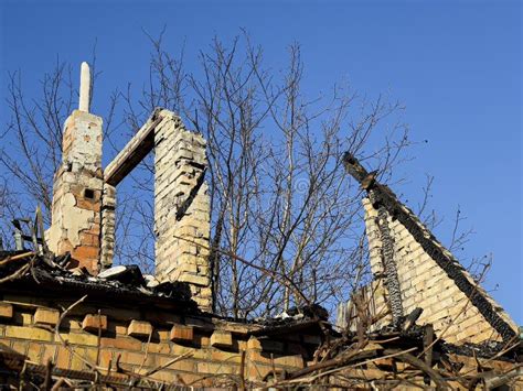 Photo illustrating roof damage after a fire.