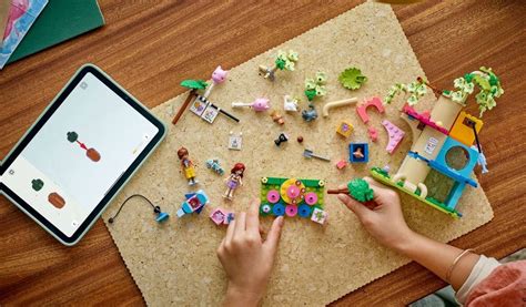 Zdjęcie przedstawiające ekran komputera lub tabletu z otwartą cyfrową instrukcją LEGO 60108.