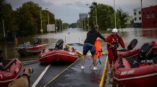 zdjęcie z akcji ratowniczej w Wałbrzychu, pokazujące zabezpieczony teren