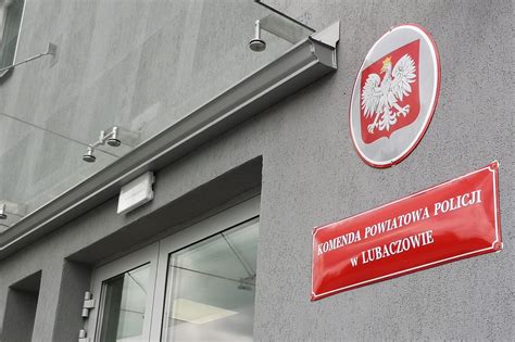 Monitoring kościelny rejestrujący sprawcę kradzieży i profanacji w Jastrzębiu-Zdroju