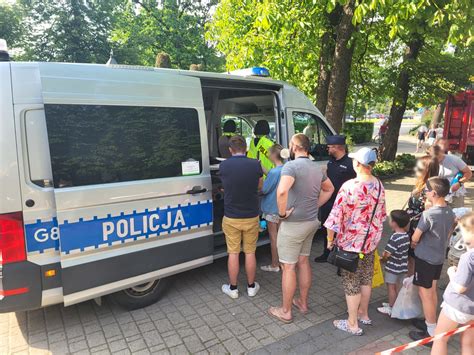 Uczestnicy festynu w Bałdrzychowie