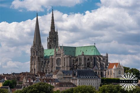 Rekonstrukcja wyglądu Katedry w Chartres po pożarze z 1194 roku