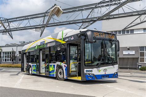 zdjęcie spalonego autobusu Solaris Urbino 12