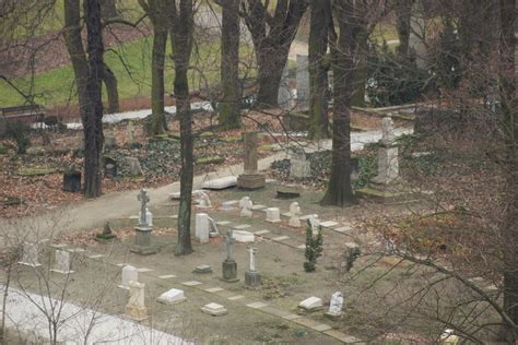 Zdjęcie Cmentarza Zasłużonych Wielkopolan na Wzgórzu św. Wojciecha w Poznaniu