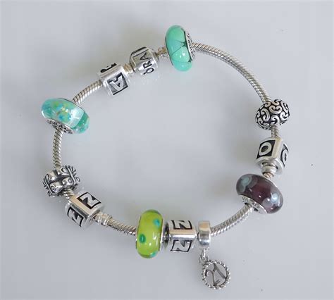 historyczna bransoletka charms