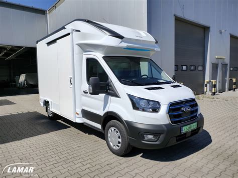 Schemat zabudowy specjalistycznej wozu ratowniczo-gaśniczego na podwoziu Ford Transit