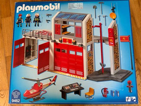 Ilustracja remizy strażackiej Playmobil 9462 z boku