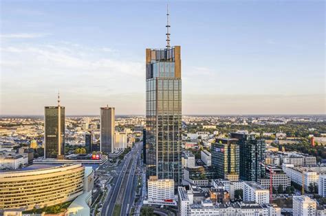 Fotografia przedstawiająca płonący drapacz chmur, Budynek Plasco w Teheranie