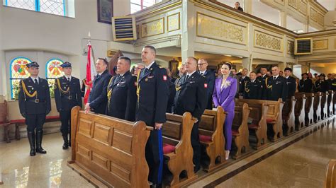 Uroczystości jubileuszowe OSP Słubice, wręczenie odznaczeń, sztandar