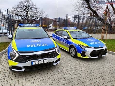 Galeria różnych pojazdów specjalnych firmy Zeszuta (ambulanse, pojazdy policyjne, wozy dowodzenia)