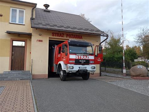 Zdjęcie starego samochodu Magirus 170 OSP Karwodrza.