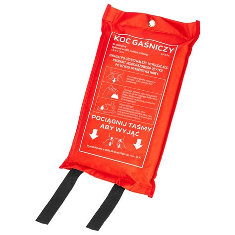 zdjęcie przedstawiające zestaw sprzętu przeciwpożarowego: gaśnica, czujnik dymu, koc gaśniczy