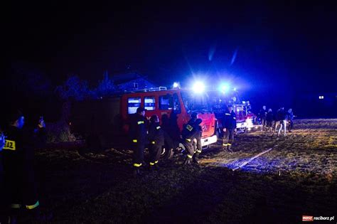 Zdjęcie przedstawiające remizę OSP w Woli Makowskiej lub wóz strażacki podczas akcji