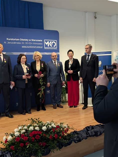 Uroczystość wręczenia medali za długoletnią służbę strażakom PSP